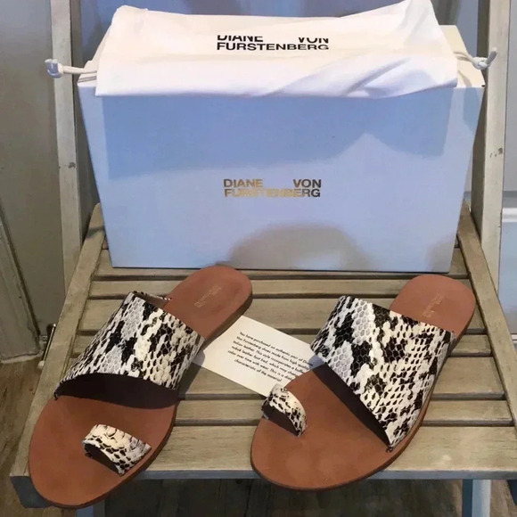 Diane Von Furstenberg Brittany Sandals - Picture 5 of 5